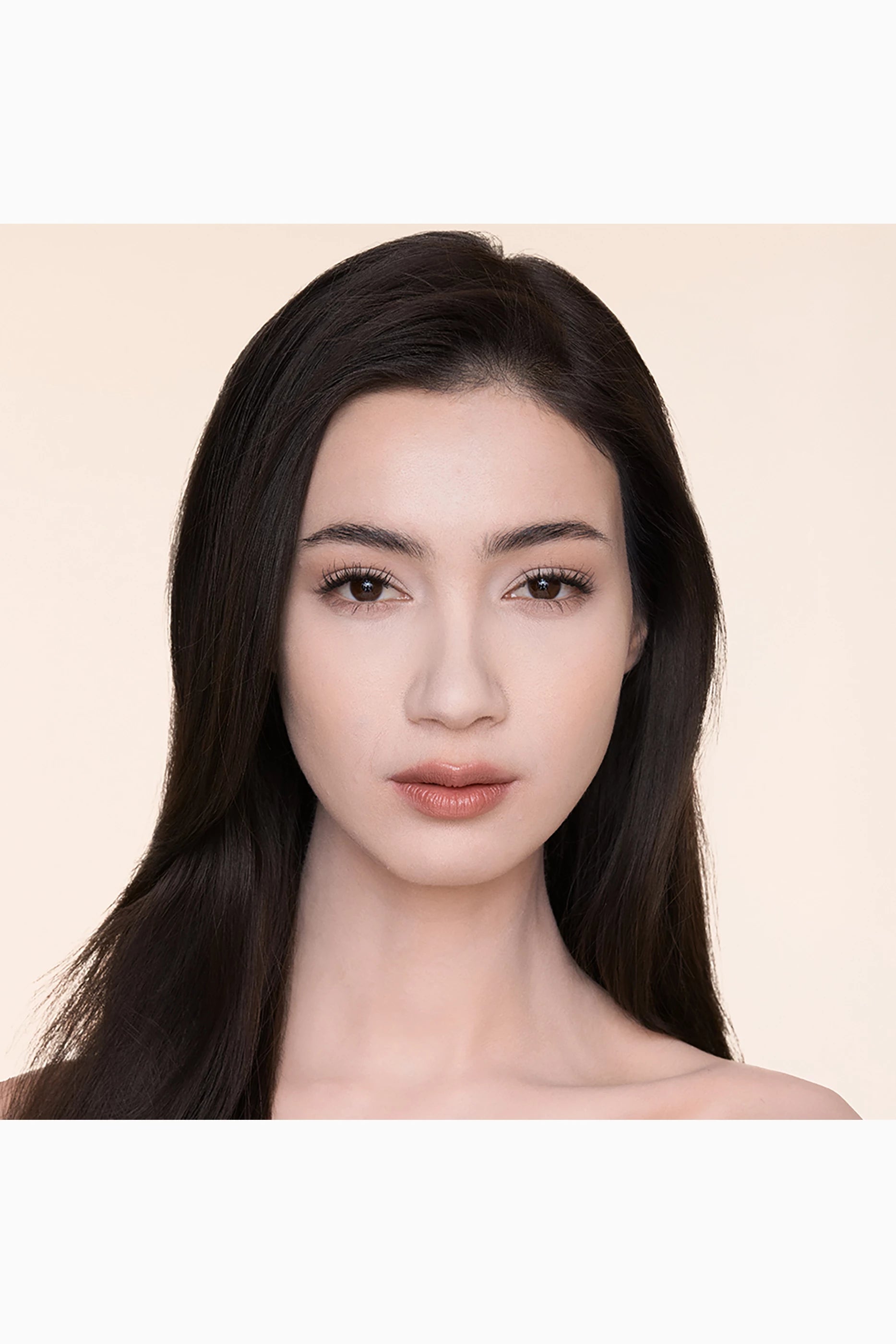 Charlotte Tilbury Airbrush Flawless Foundation 1 Cool - texture swatch