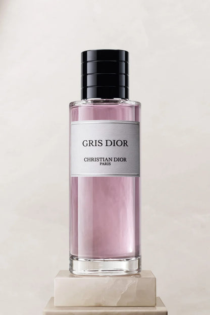 Gris Dior – Christian Dior