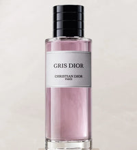 Gris Dior – Christian Dior