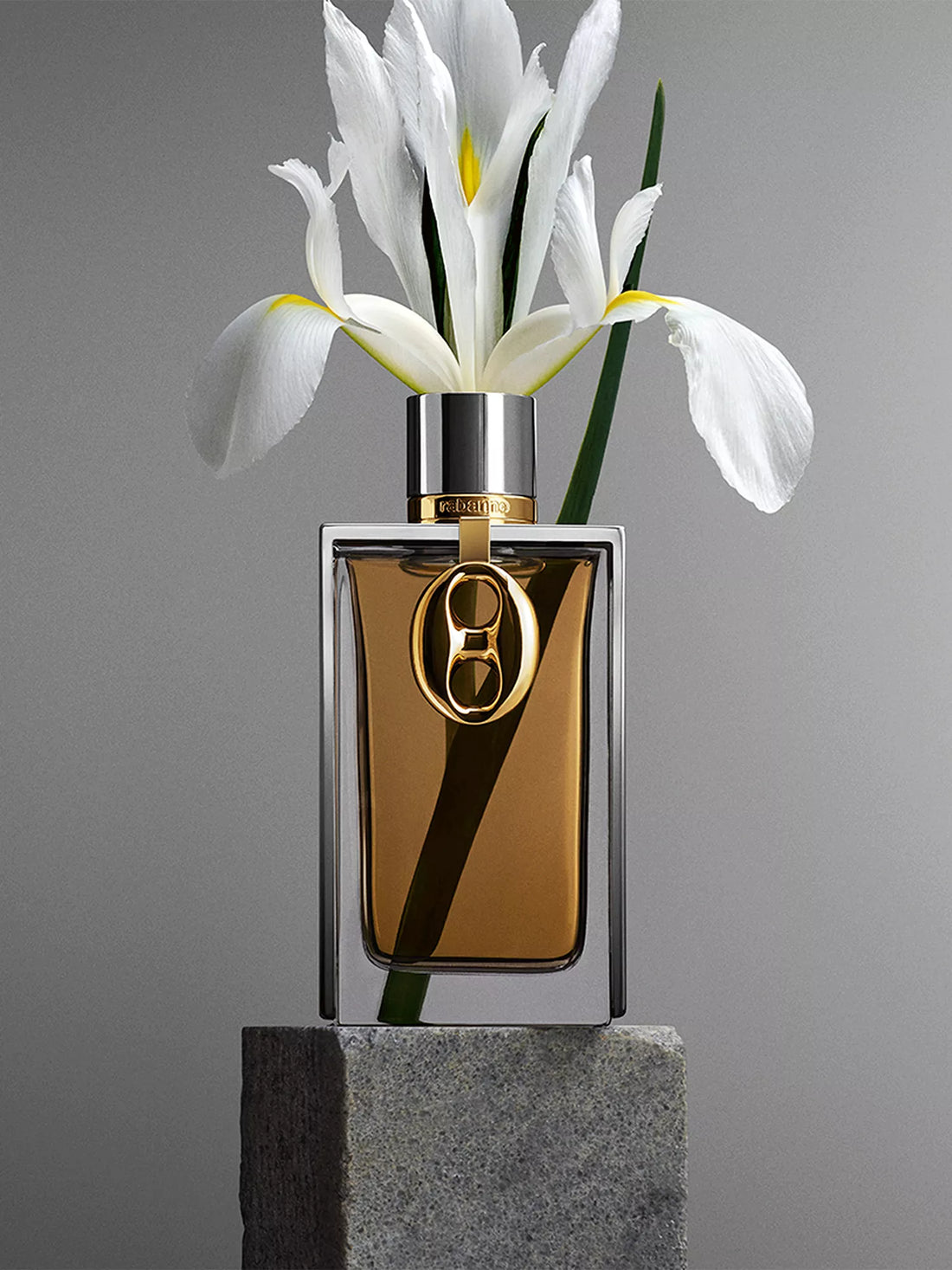 Paco Rabanne Silver Skin Eau de Parfum with white iris flowers